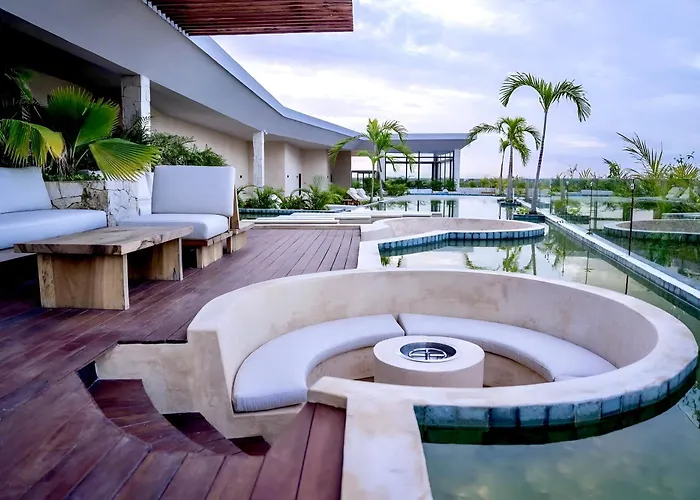 Luxe Jacuzzi Tulum
